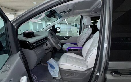Hyundai Staria, 2022 год, 4 380 000 рублей, 4 фотография