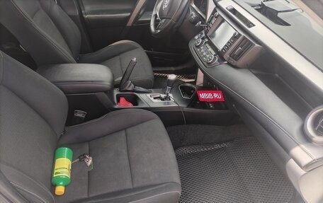 Toyota RAV4, 2017 год, 2 370 000 рублей, 13 фотография
