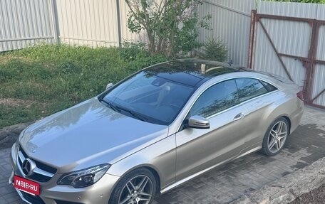 Mercedes-Benz E-Класс, 2015 год, 2 400 000 рублей, 3 фотография
