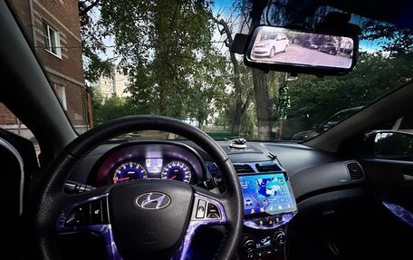 Hyundai Solaris II рестайлинг, 2014 год, 1 150 000 рублей, 5 фотография