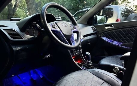 Hyundai Solaris II рестайлинг, 2014 год, 1 150 000 рублей, 6 фотография