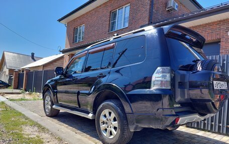 Mitsubishi Pajero IV, 2010 год, 1 750 000 рублей, 3 фотография