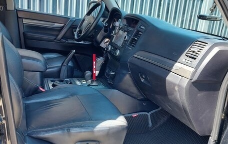 Mitsubishi Pajero IV, 2010 год, 1 750 000 рублей, 13 фотография