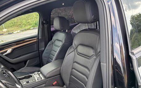 Volkswagen Touareg III, 2018 год, 4 600 000 рублей, 12 фотография