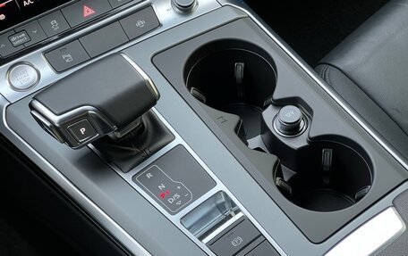 Audi A6, 2019 год, 2 990 000 рублей, 19 фотография