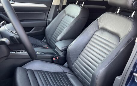 Volkswagen Passat B8 рестайлинг, 2015 год, 1 850 000 рублей, 10 фотография