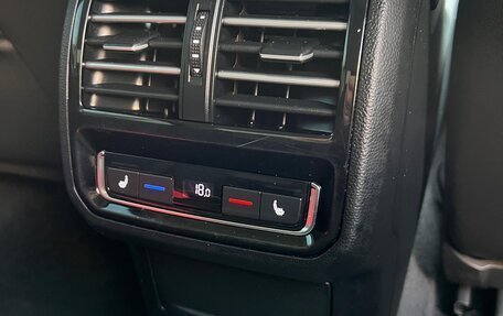 Volkswagen Passat B8 рестайлинг, 2015 год, 1 850 000 рублей, 16 фотография
