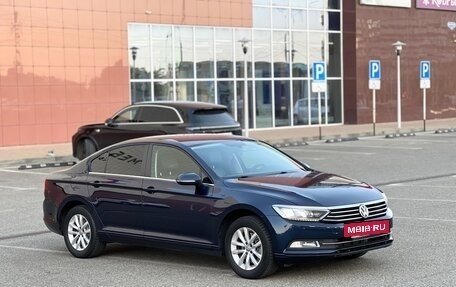 Volkswagen Passat B8 рестайлинг, 2015 год, 1 850 000 рублей, 8 фотография