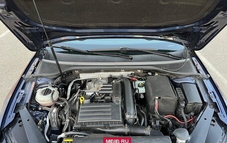 Volkswagen Passat B8 рестайлинг, 2015 год, 1 850 000 рублей, 22 фотография