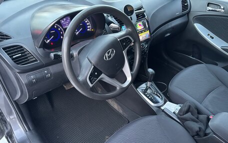 Hyundai Solaris II рестайлинг, 2013 год, 899 999 рублей, 19 фотография