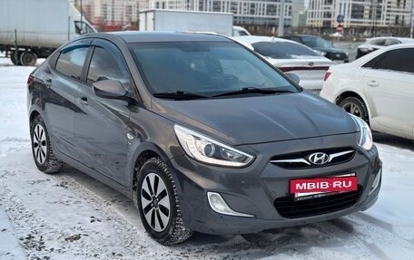 Hyundai Solaris II рестайлинг, 2013 год, 899 999 рублей, 14 фотография