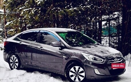 Hyundai Solaris II рестайлинг, 2013 год, 899 999 рублей, 13 фотография