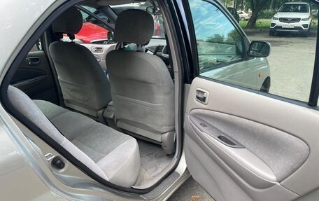 Toyota Prius IV XW50, 2001 год, 750 000 рублей, 5 фотография