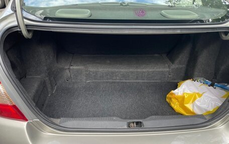 Toyota Prius IV XW50, 2001 год, 750 000 рублей, 4 фотография