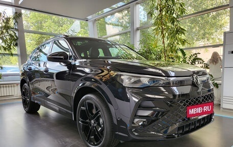Volkswagen Tiguan, 2025 год, 4 998 000 рублей, 3 фотография
