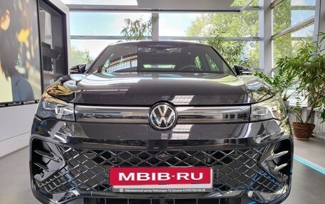 Volkswagen Tiguan, 2025 год, 4 998 000 рублей, 2 фотография
