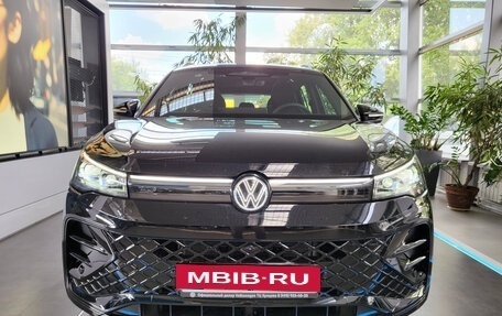 Volkswagen Tiguan, 2025 год, 4 998 000 рублей, 40 фотография