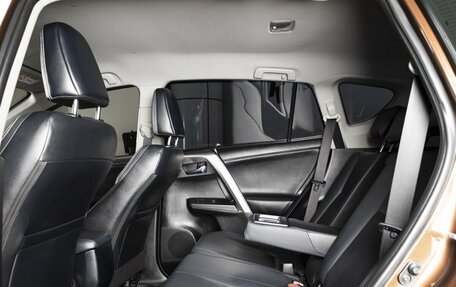 Toyota RAV4, 2017 год, 2 670 000 рублей, 12 фотография