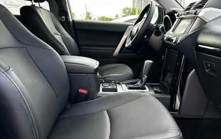 Toyota Land Cruiser Prado 150 рестайлинг 2, 2014 год, 3 149 000 рублей, 22 фотография
