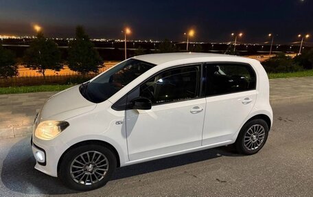 Volkswagen up! I рестайлинг, 2014 год, 949 999 рублей, 1 фотография
