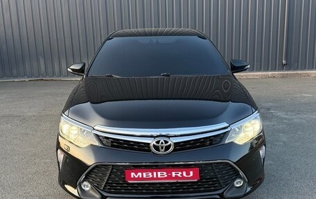Toyota Camry, 2017 год, 1 850 000 рублей, 1 фотография