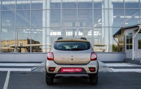 Renault Sandero II рестайлинг, 2017 год, 900 000 рублей, 4 фотография