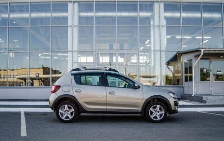 Renault Sandero II рестайлинг, 2017 год, 900 000 рублей, 8 фотография