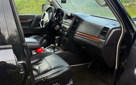 Mitsubishi Pajero IV, 2007 год, 1 800 000 рублей, 7 фотография