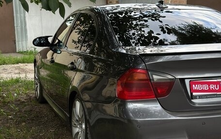 BMW 3 серия, 2005 год, 1 150 000 рублей, 3 фотография