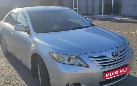 Toyota Camry, 2007 год, 1 330 000 рублей, 10 фотография