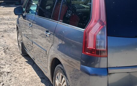 Citroen C4 Picasso II рестайлинг, 2011 год, 550 000 рублей, 6 фотография