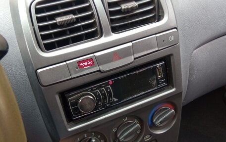 Hyundai Accent II, 2004 год, 380 000 рублей, 2 фотография