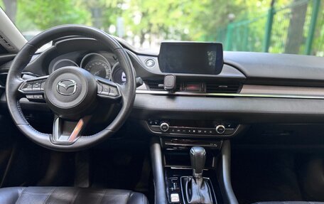 Mazda 6, 2018 год, 2 700 000 рублей, 11 фотография