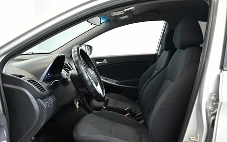 Hyundai Solaris II рестайлинг, 2013 год, 800 000 рублей, 10 фотография