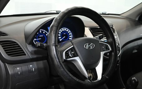 Hyundai Solaris II рестайлинг, 2013 год, 800 000 рублей, 15 фотография