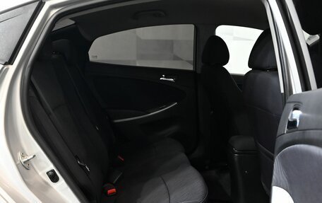 Hyundai Solaris II рестайлинг, 2013 год, 800 000 рублей, 19 фотография