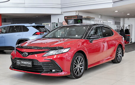 Toyota Camry, 2021 год, 2 850 000 рублей, 5 фотография