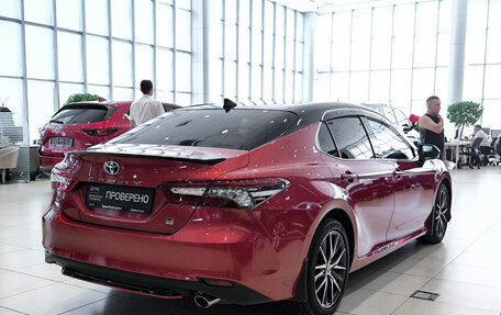 Toyota Camry, 2021 год, 2 850 000 рублей, 9 фотография