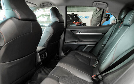 Toyota Camry, 2021 год, 2 850 000 рублей, 16 фотография
