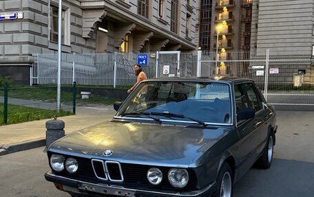 BMW 5 серия, 1983 год, 295 000 рублей, 8 фотография