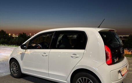 Volkswagen up! I рестайлинг, 2014 год, 949 999 рублей, 5 фотография