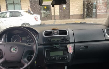Skoda Fabia II, 2009 год, 490 000 рублей, 10 фотография