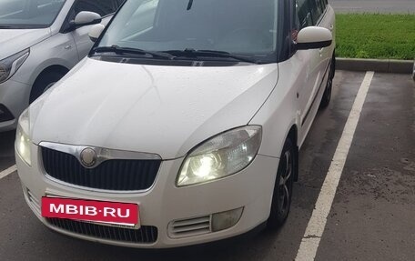 Skoda Fabia II, 2009 год, 490 000 рублей, 3 фотография