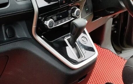 Nissan Serena IV, 2018 год, 1 640 000 рублей, 16 фотография