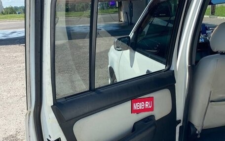 Nissan Cube II, 2000 год, 230 000 рублей, 11 фотография