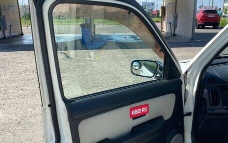 Nissan Cube II, 2000 год, 230 000 рублей, 10 фотография