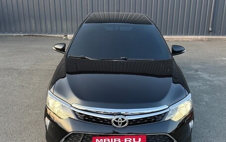 Toyota Camry, 2017 год, 1 850 000 рублей, 2 фотография