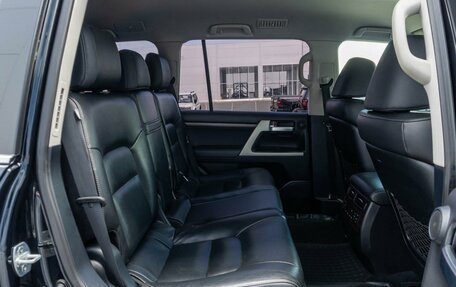 Toyota Land Cruiser 200, 2016 год, 4 550 000 рублей, 7 фотография