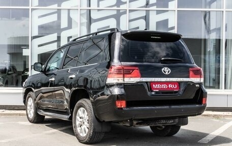 Toyota Land Cruiser 200, 2016 год, 4 550 000 рублей, 2 фотография