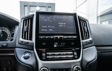 Toyota Land Cruiser 200, 2016 год, 4 550 000 рублей, 24 фотография